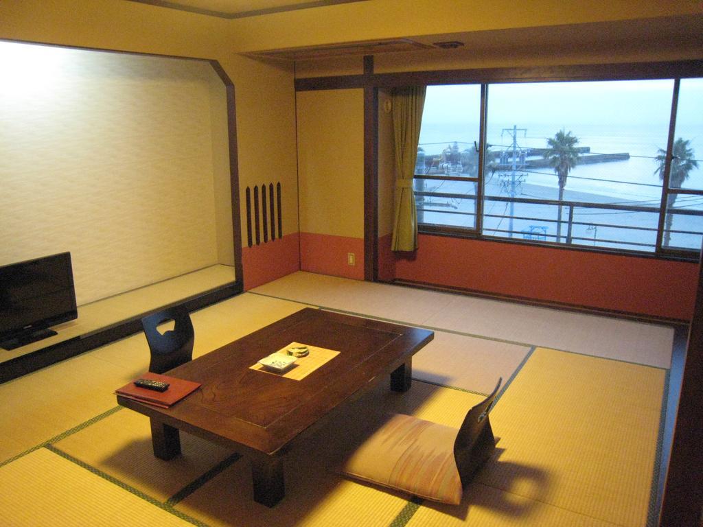 Hotel Utsumionsen Ichizu Aichi Exteriér fotografie